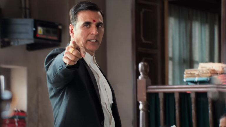 Jolly LLB 3 trailer still with Akshay Kumar and Arshad Warsi