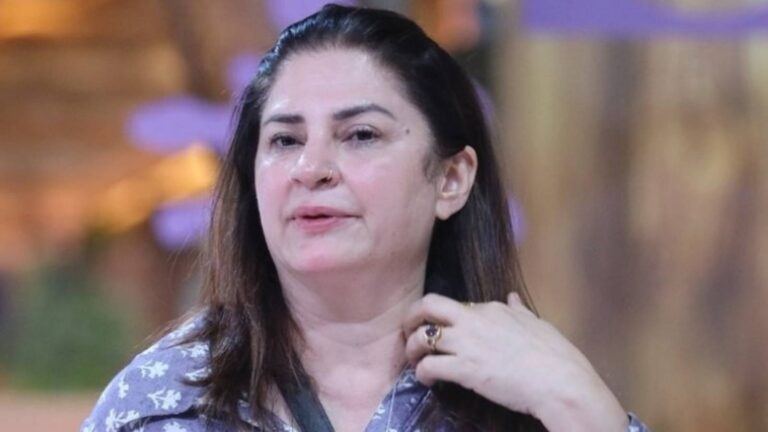 Kunicka Sadanand and Jaan Sanu clash