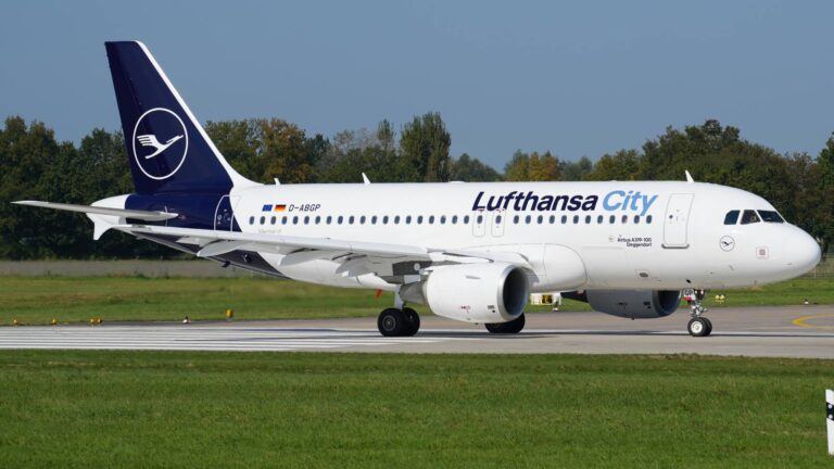 Lufthansa passenger downgraded after upgrade