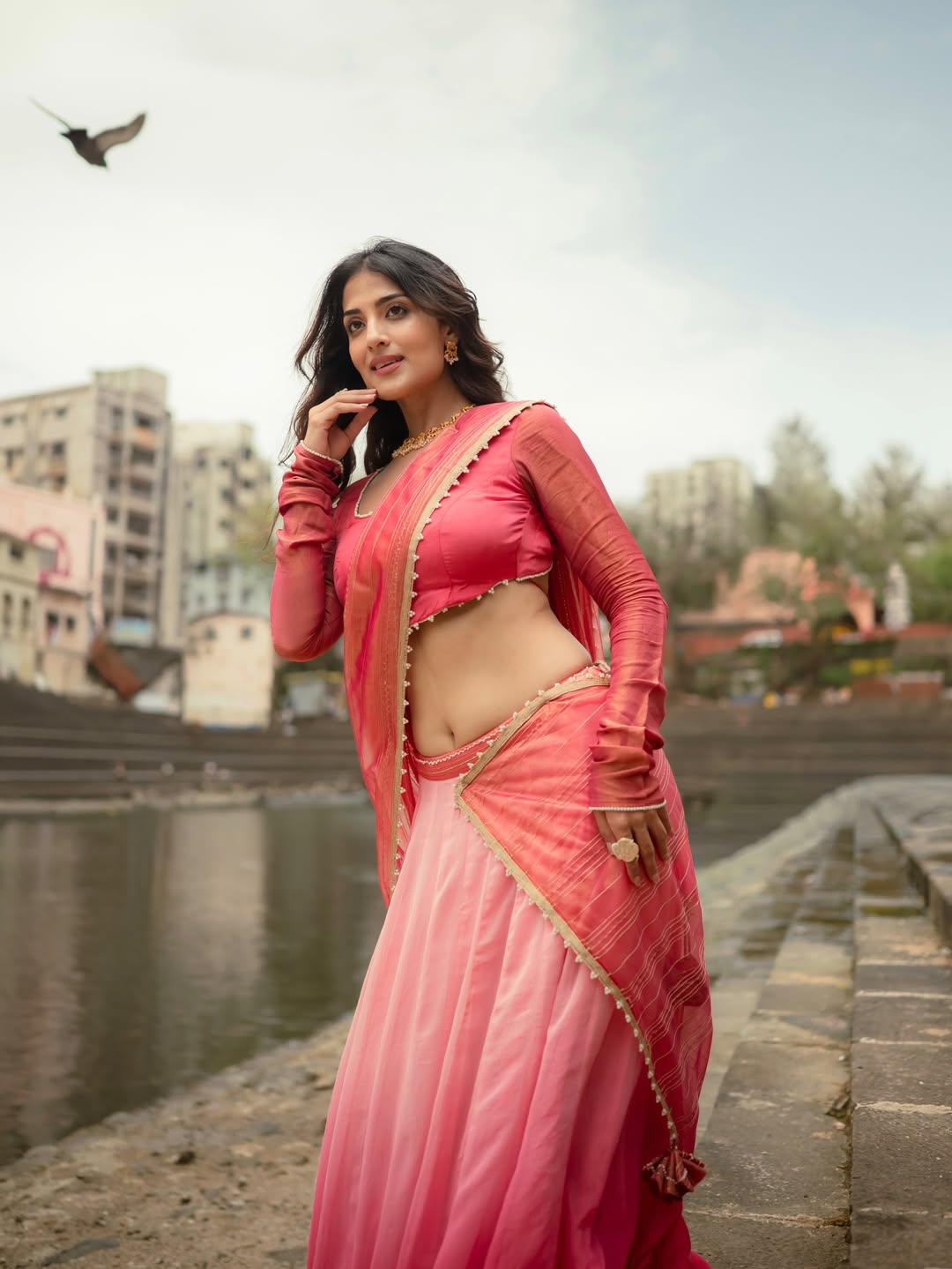 Miloni Jhonsa strikes a graceful pose flaunting her toned midriff.