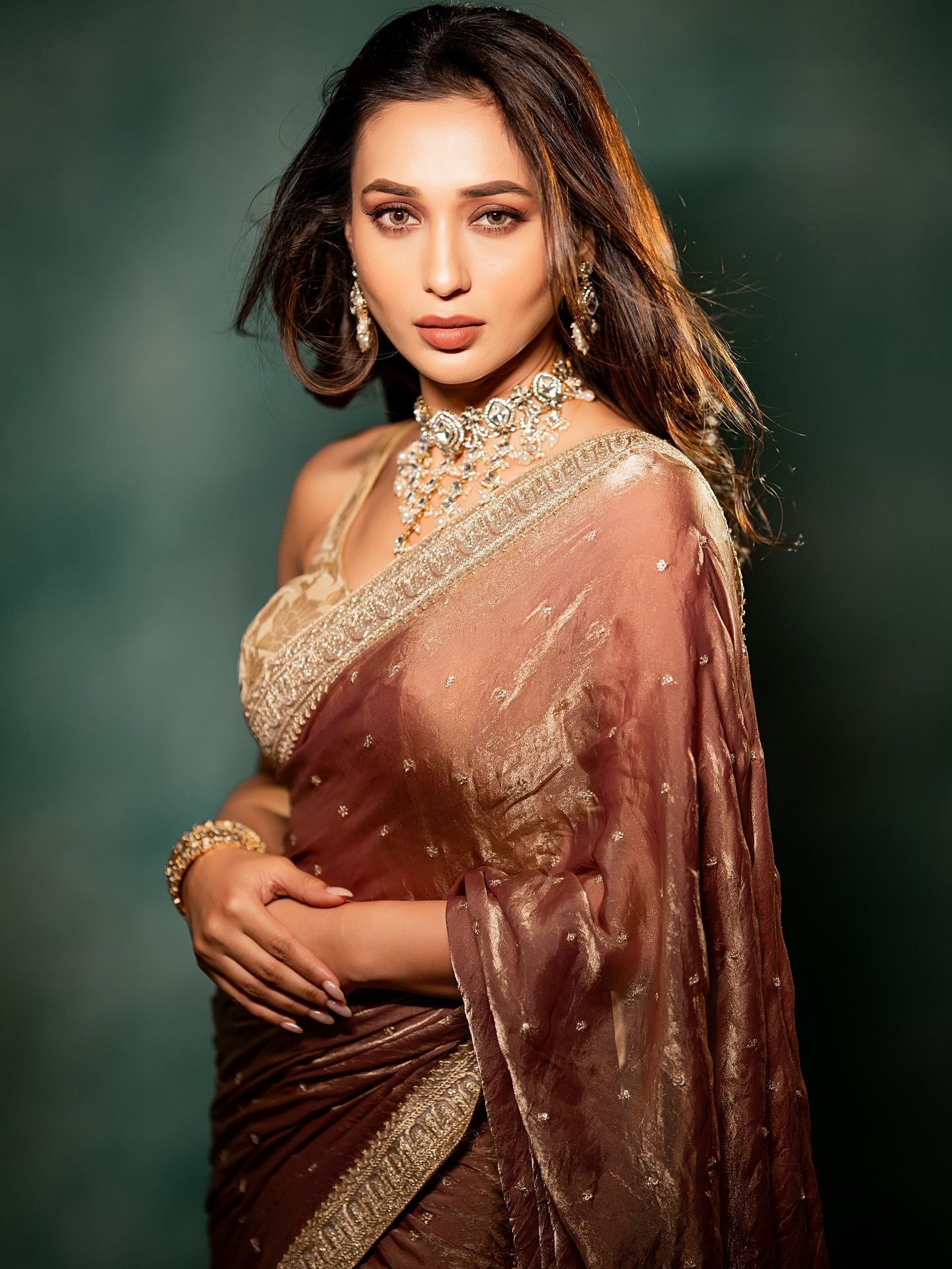 That Backless Blouse And Shimmer Saree On Mimi Are Absolute Goals