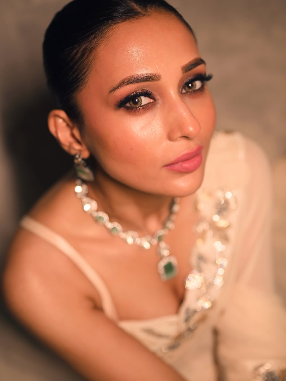 Fashion-forward and graceful, Mimi Chakraborty, Slim and Smoking Hot shines.