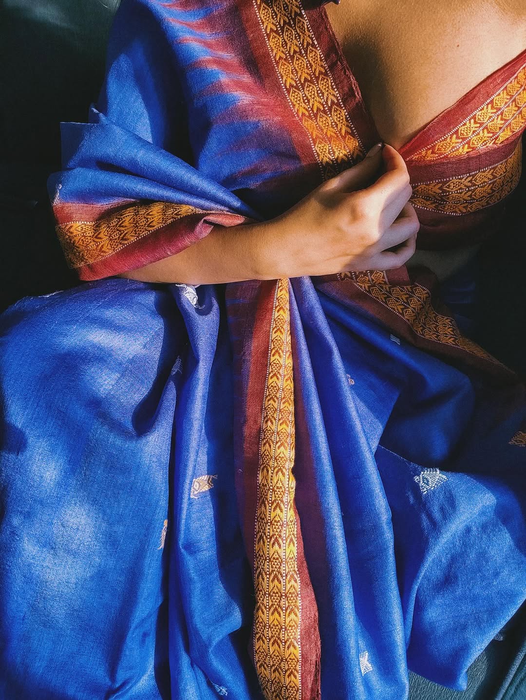 Oorja Makkad's Unique Necklace And Bold Drape