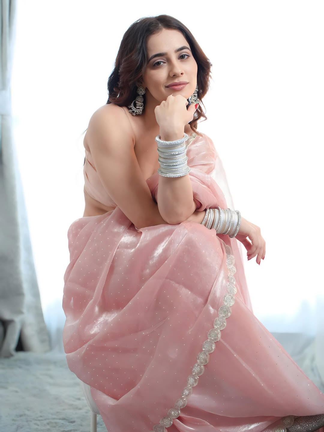 Priyanka Rewri Flaunting Her Stunning Curves