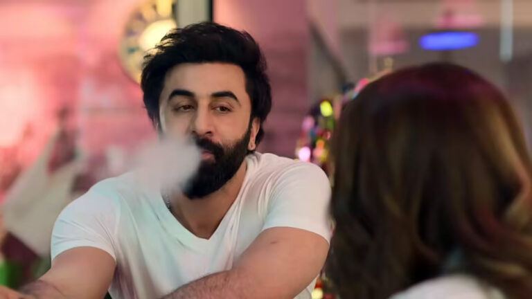 Ranbir Kapoor e-cigarette scene