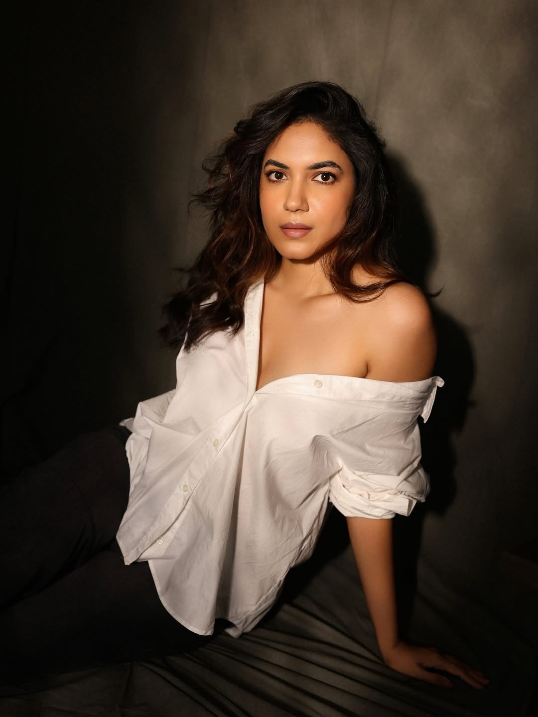 Ritu Varma stuns in chic off-shoulder outfit effortlessly.