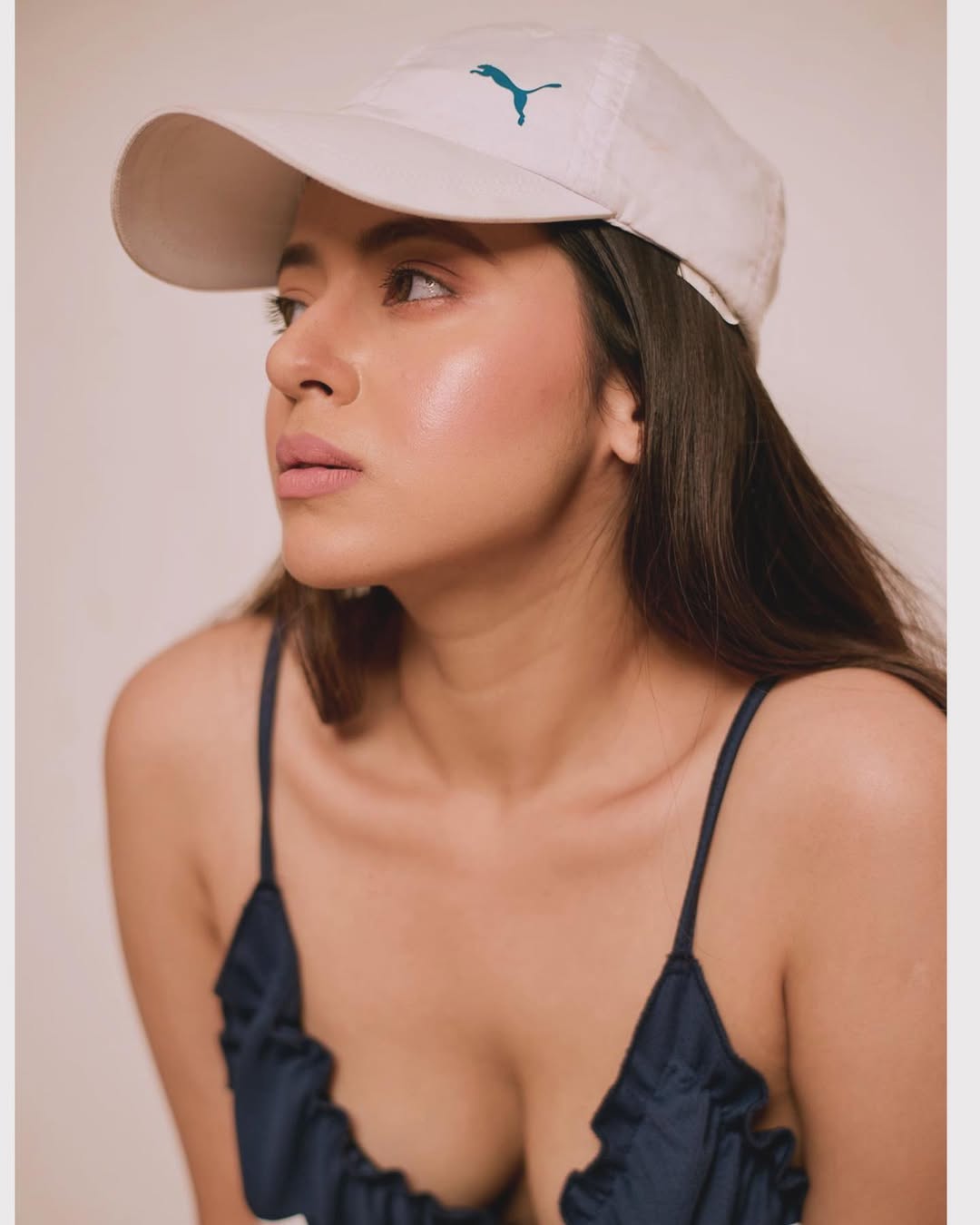 Hot Peaks Sakhee Roy in modern attire exudes bold glamour
