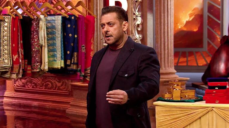 Salman Khan on Bigg Boss stage