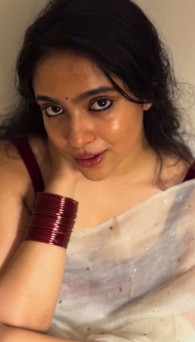 Sana Althaf stuns in gorgeous traditional saree attire