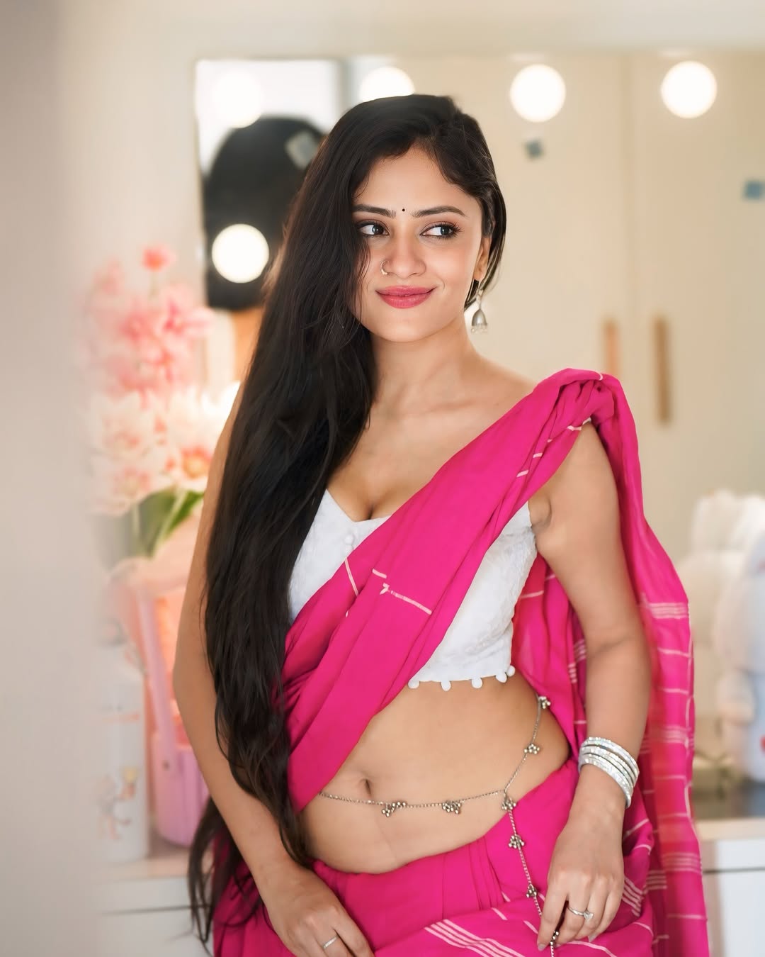 Sanya Thakur impresses in chic outfit with flawless slim waist.