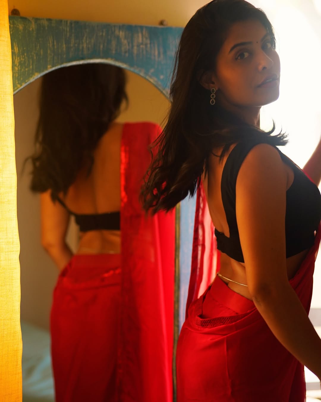 Red Saree Shalini Singh captivates with elegance and timeless fashion