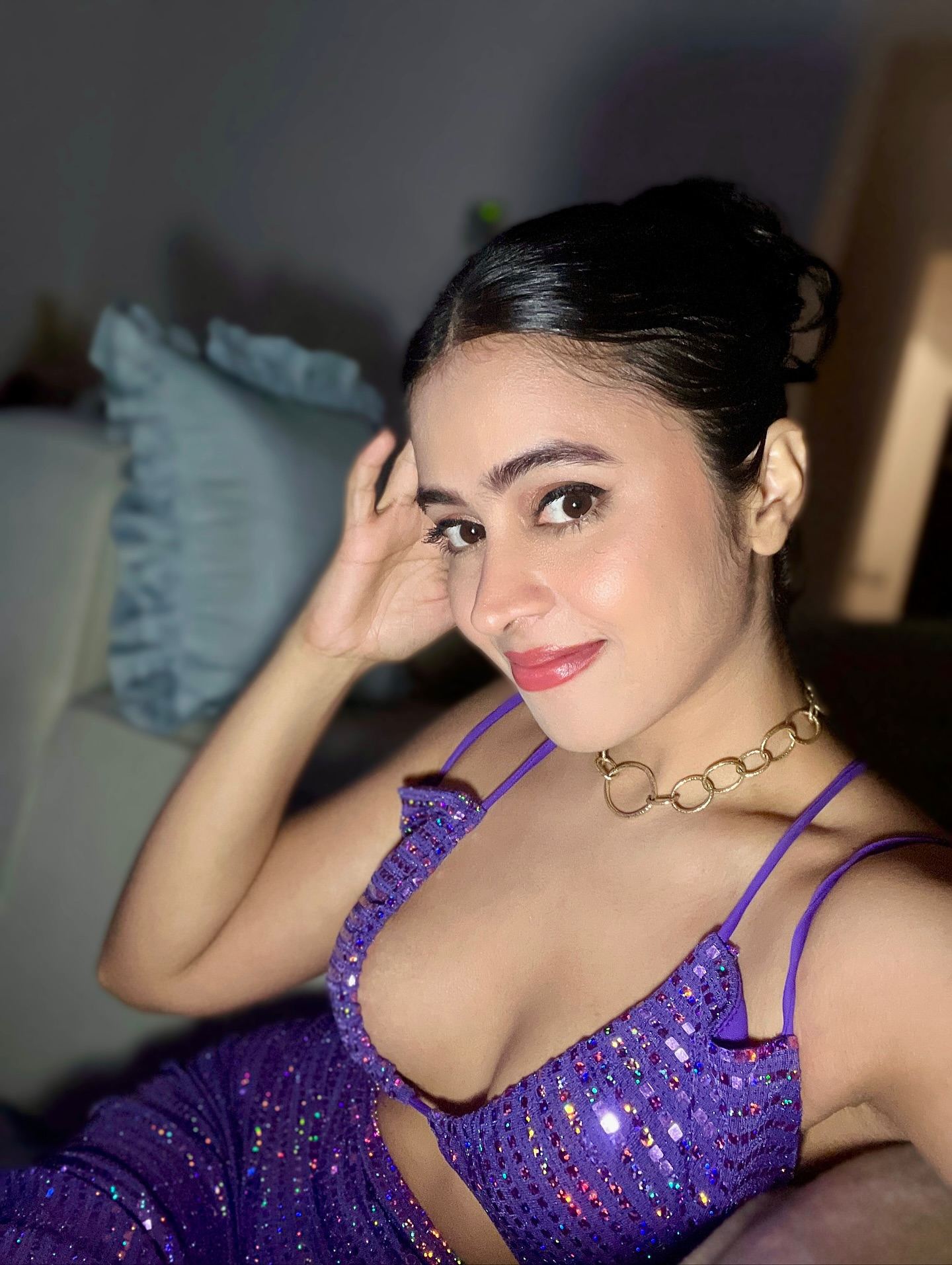 Shobhita Rana Sparkling Glam Dress Hot Party Pose