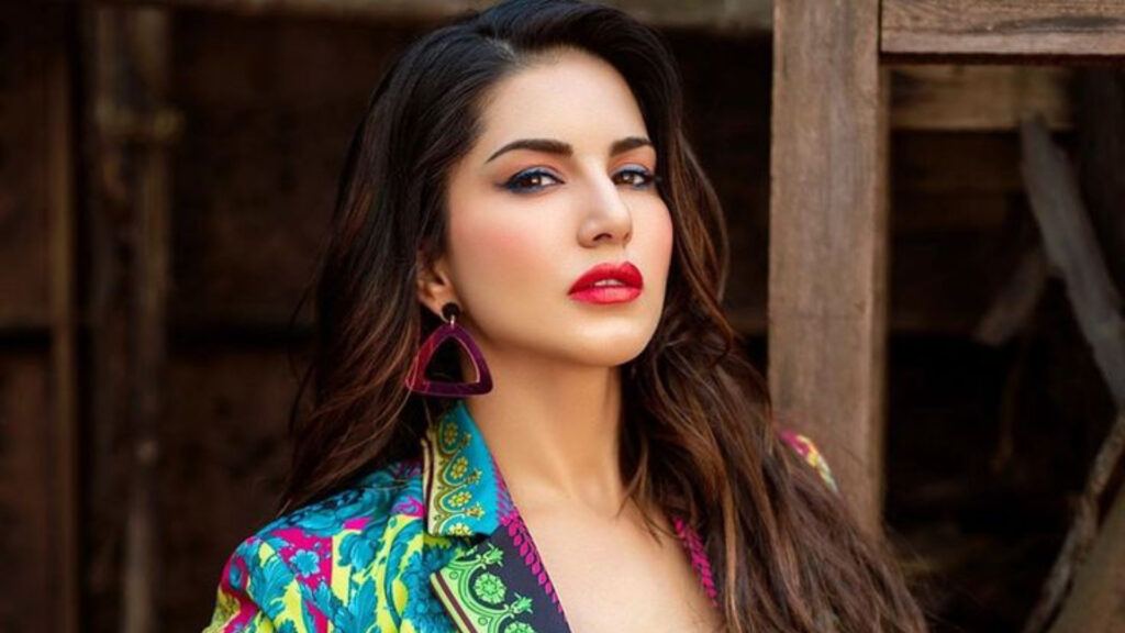 Sunny Leone with Vikramaditya Motwane