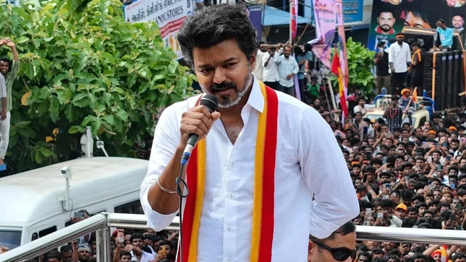 Thalapathy Vijay in Trichy rally