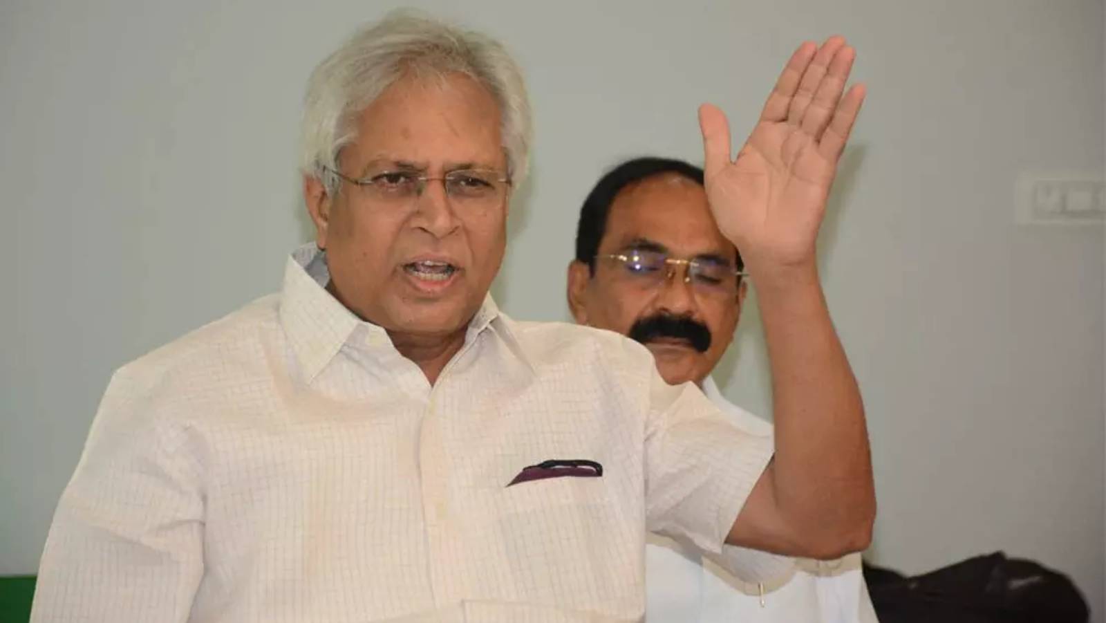 Undavalli Arun Kumar politics