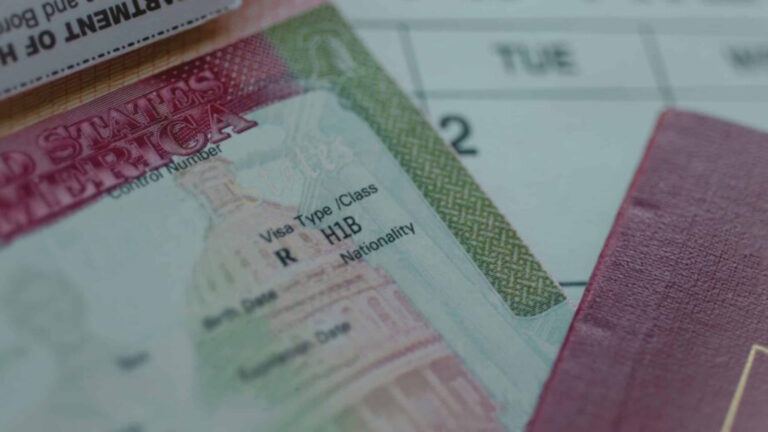 USCIS H-1B visa grace period issue