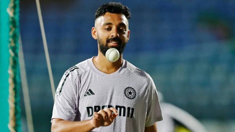 Varun Chakravarthy celebrates wicket in T20I