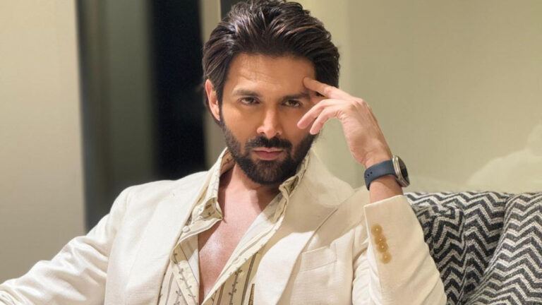 Varun Dhawan and Sidharth Malhotra clash