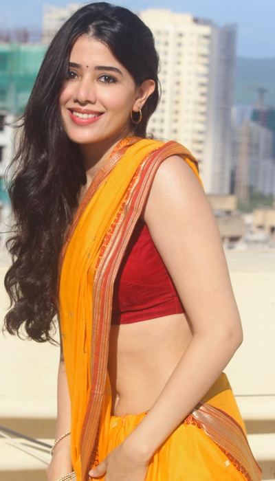 Aarti Chikara Stunning Yellow Draped Glam