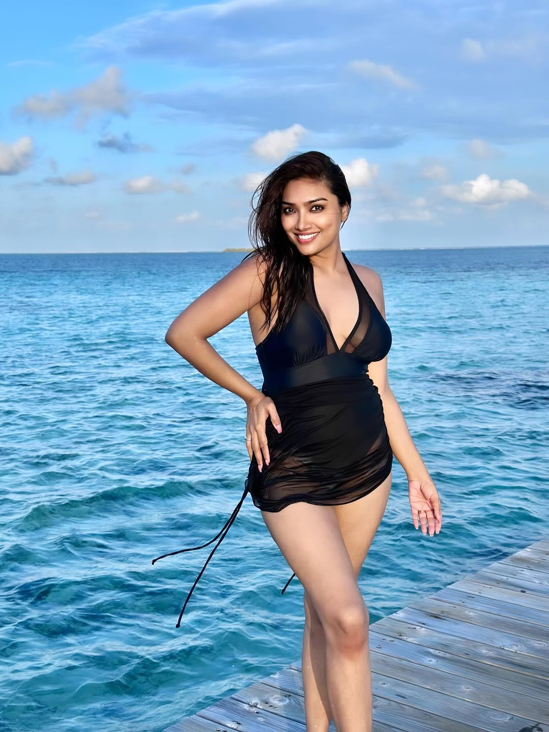 Aishwarya Devan Radiates Confidence In Black