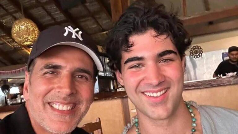 Akshay Kumar with son Aarav Kumar
