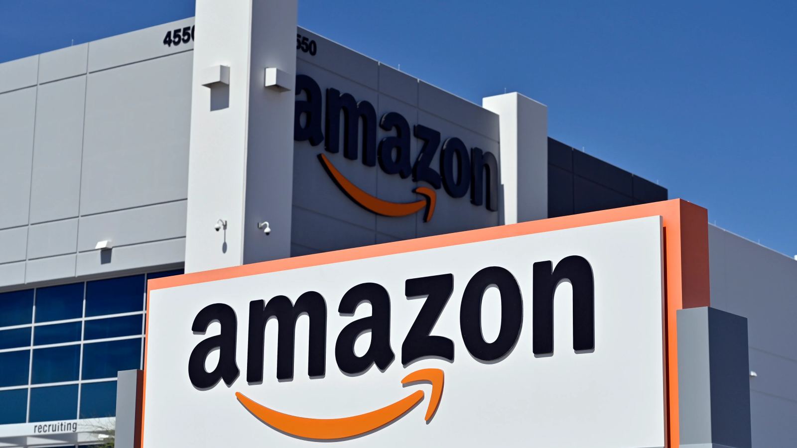 Amazon Samsung Fold replaced by stone