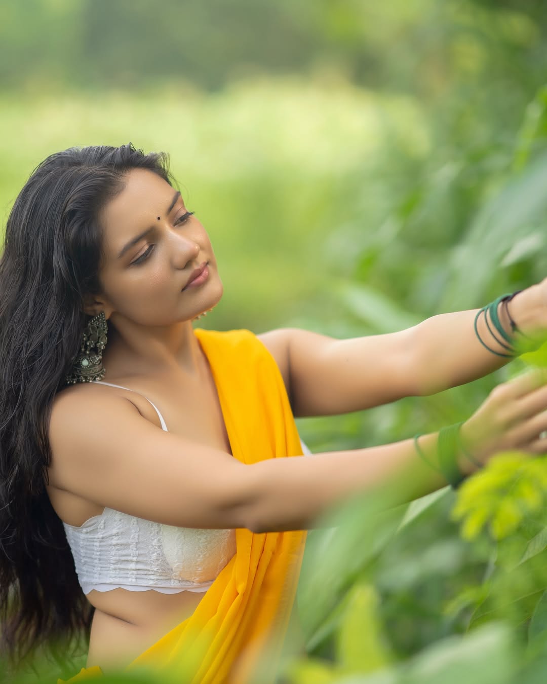 Ambika Vani Elegant Pose In Saree Glam