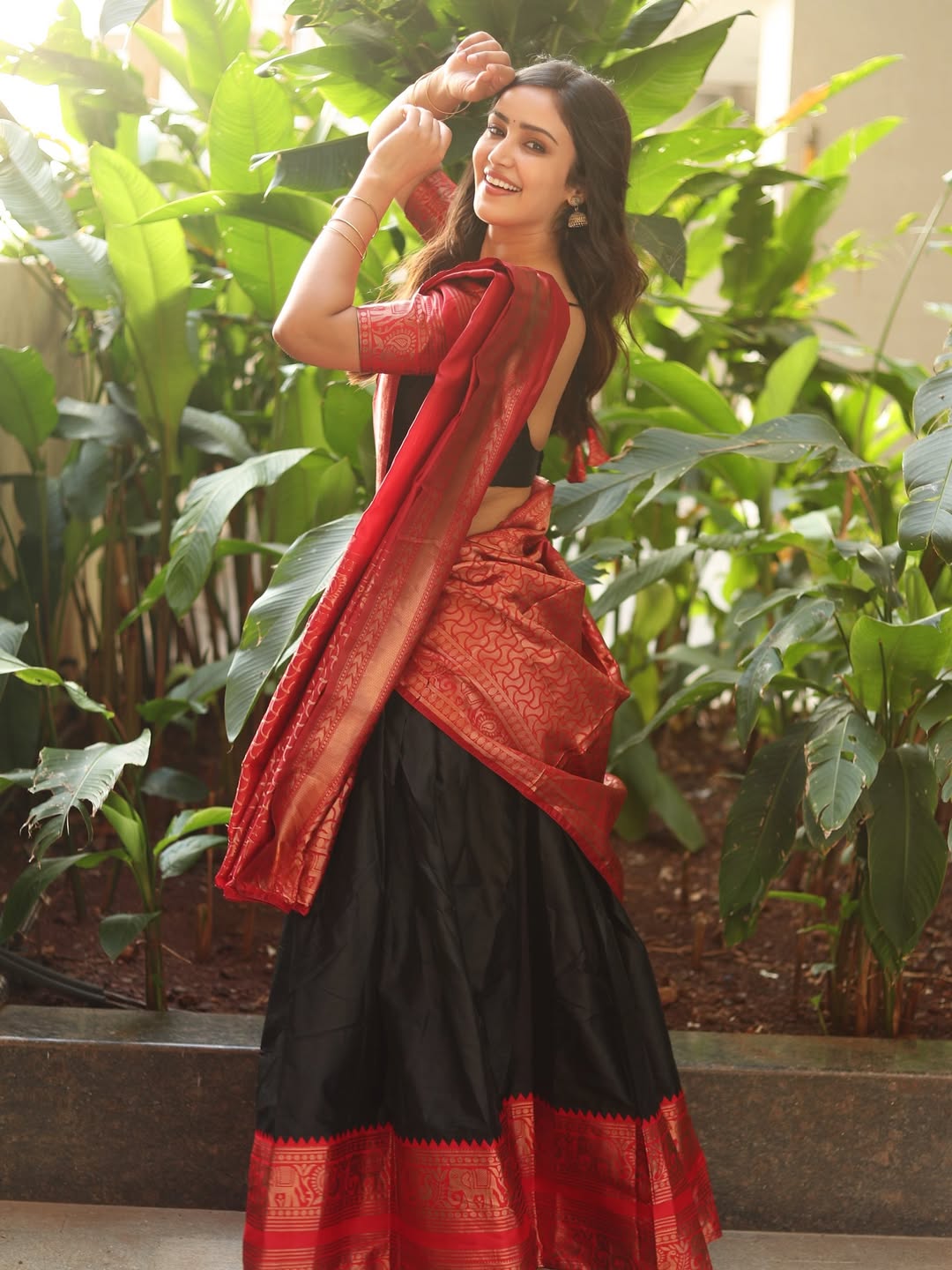 Anaira Gupta Stuns In Silk Saree Glam