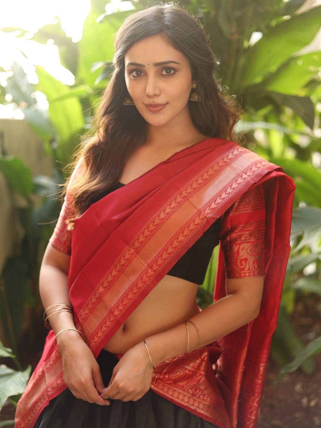 Anaira Gupta Radiates Festive Elegance