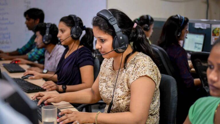 Delhi permits women to work night shifts