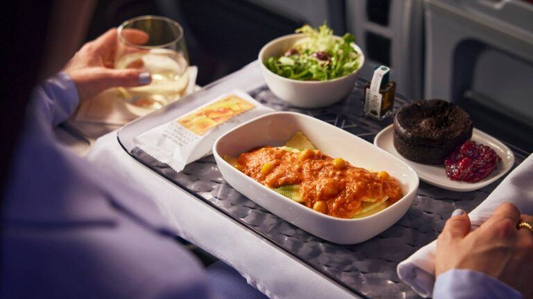 Delta Air Lines first-class meal poisoning case