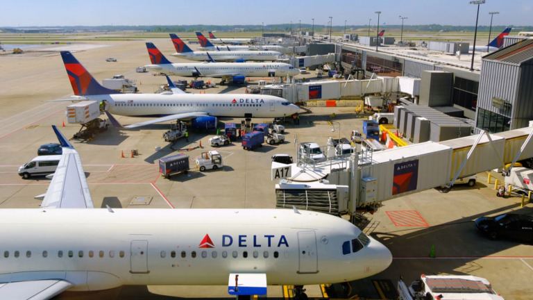 Delta flight attendants informed not to argue
