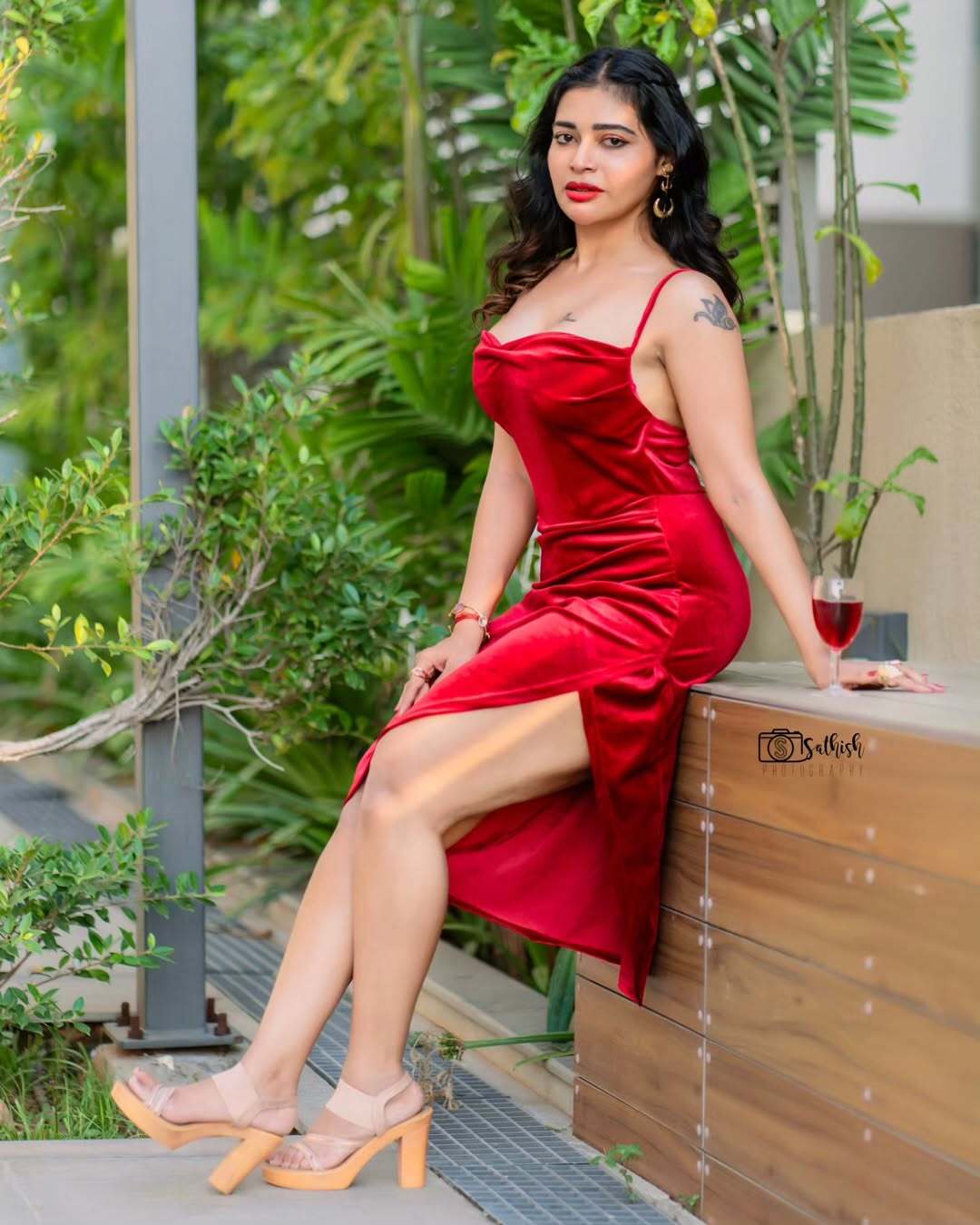 Dharsha Gupta Oozes Confidence By The Pool