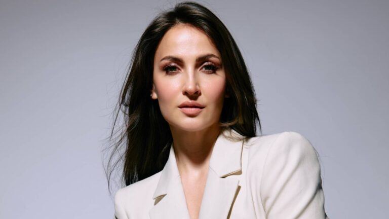Elli AvrRam reacts to online trolling comments