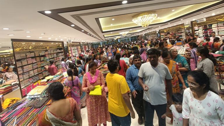 Hyderabad Dassera shopping crowd