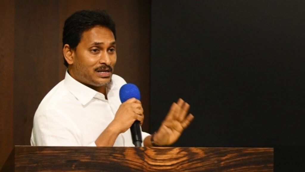 Jagan Mohan Reddy leading 60 km roadshow in Andhra Pradesh to regain public support