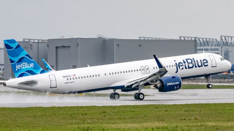 JetBlue Flight 1230 emergency landing Tampa