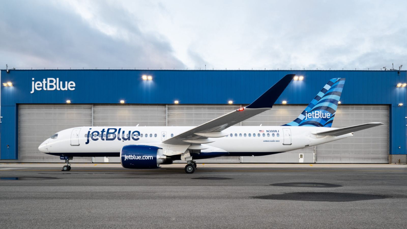 JetBlue flight returns to Boston after midair dispute