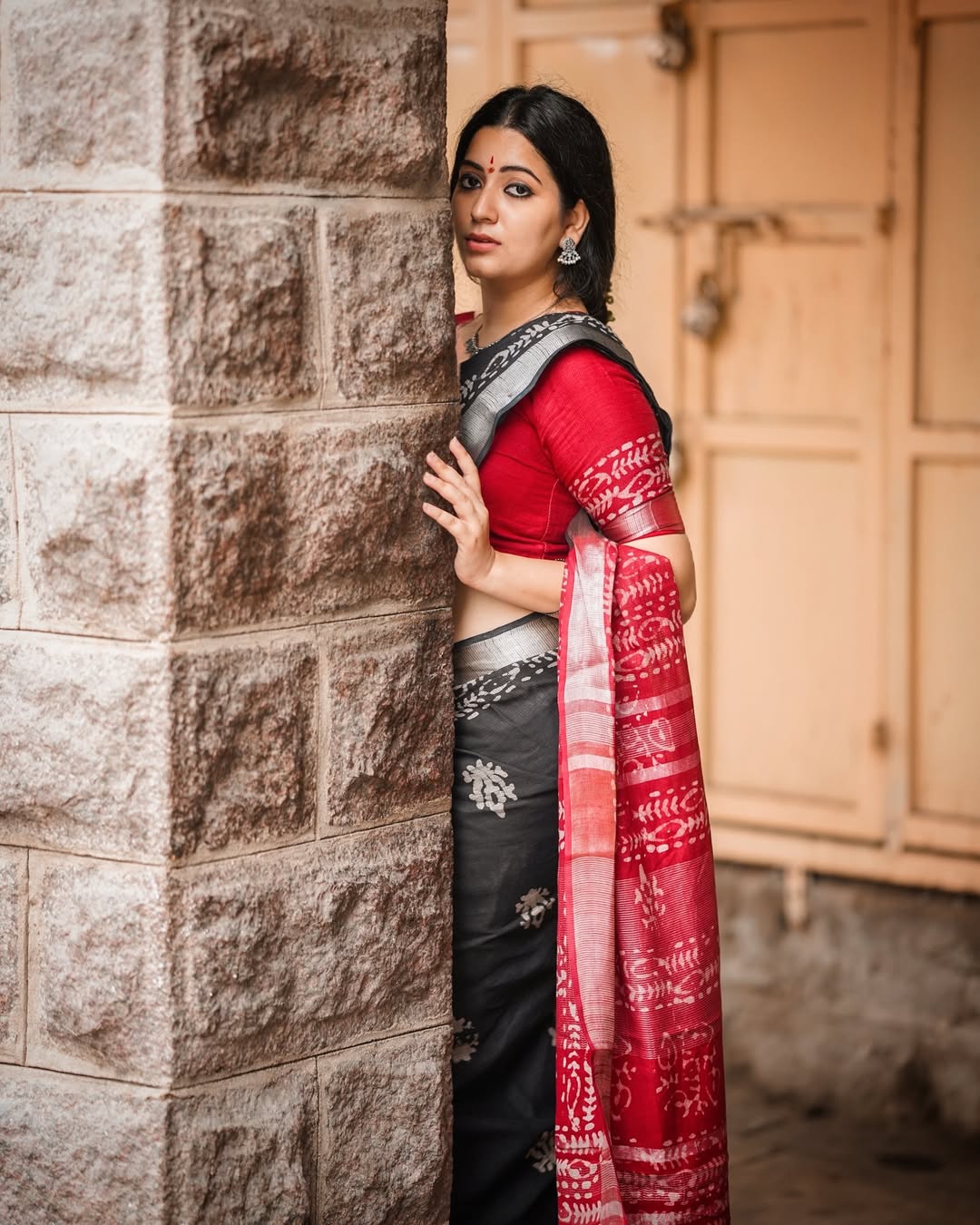 Kanduri Sudha Traditional Style Saree Moment