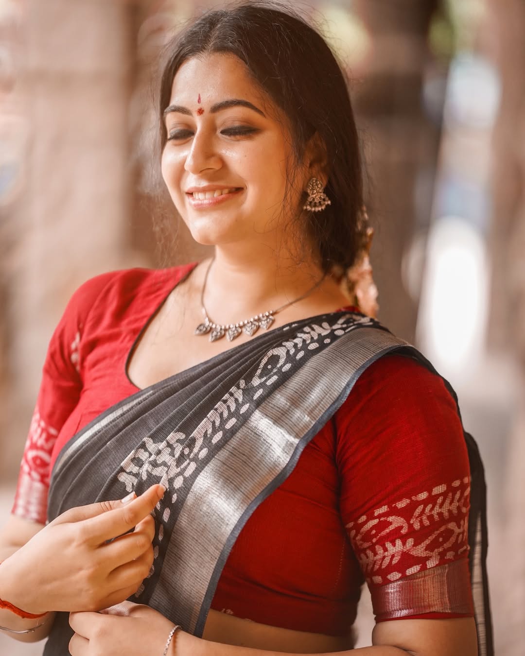 Kanduri Sudha Classic Indian Saree Fashion