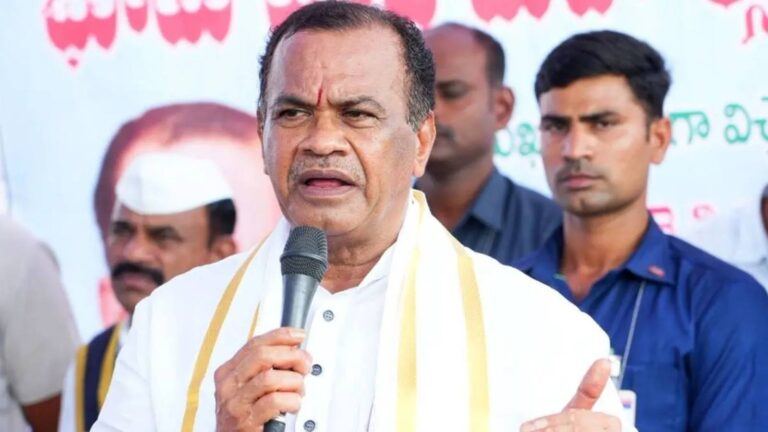 Komatireddy Venkatreddy targets KTR and BRS