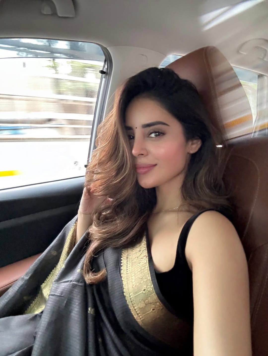 Kushitha Kallapu Graceful Saree Look Clicks