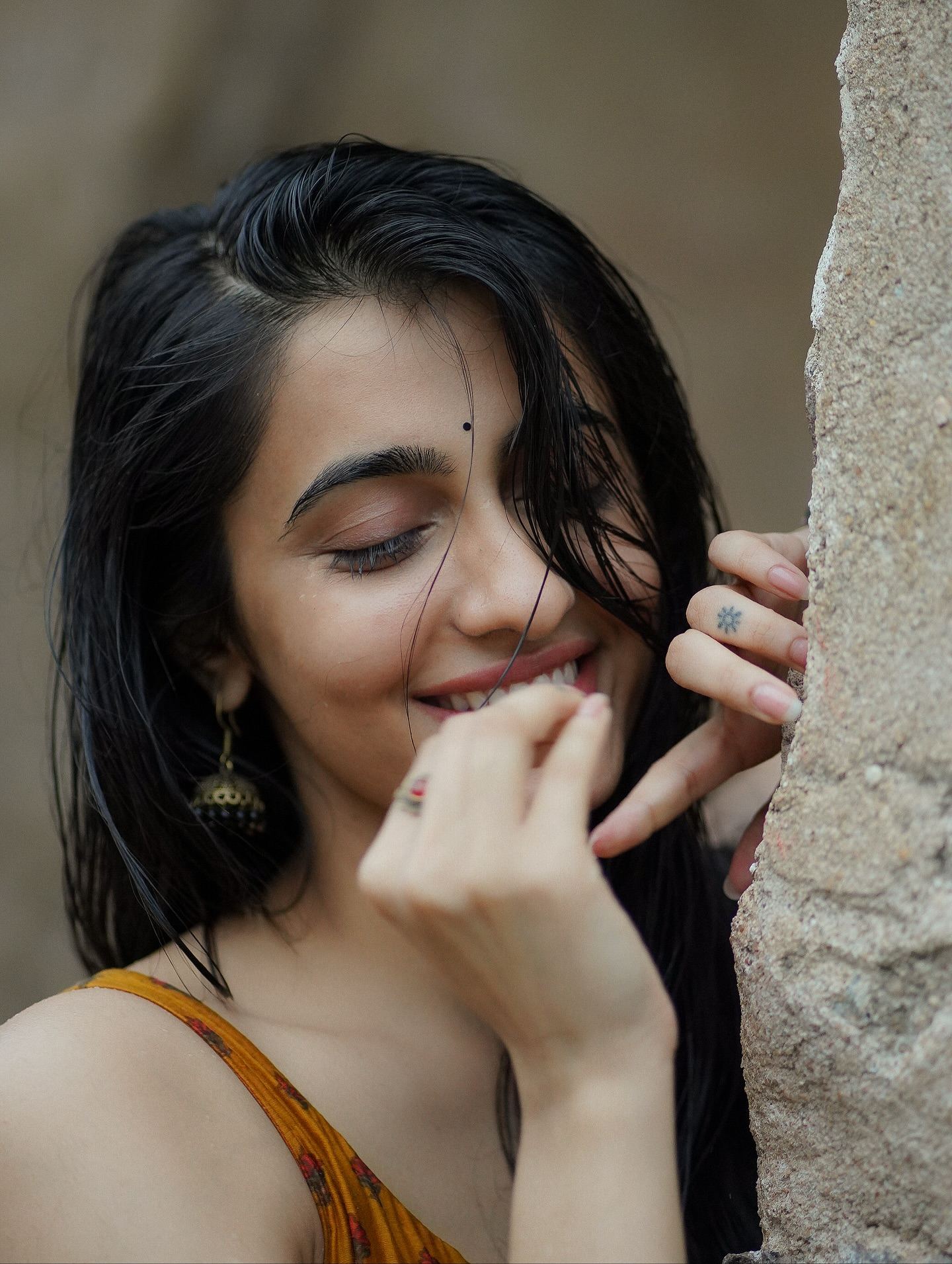 Maanasa Choudhary Chic Indian Style Moment