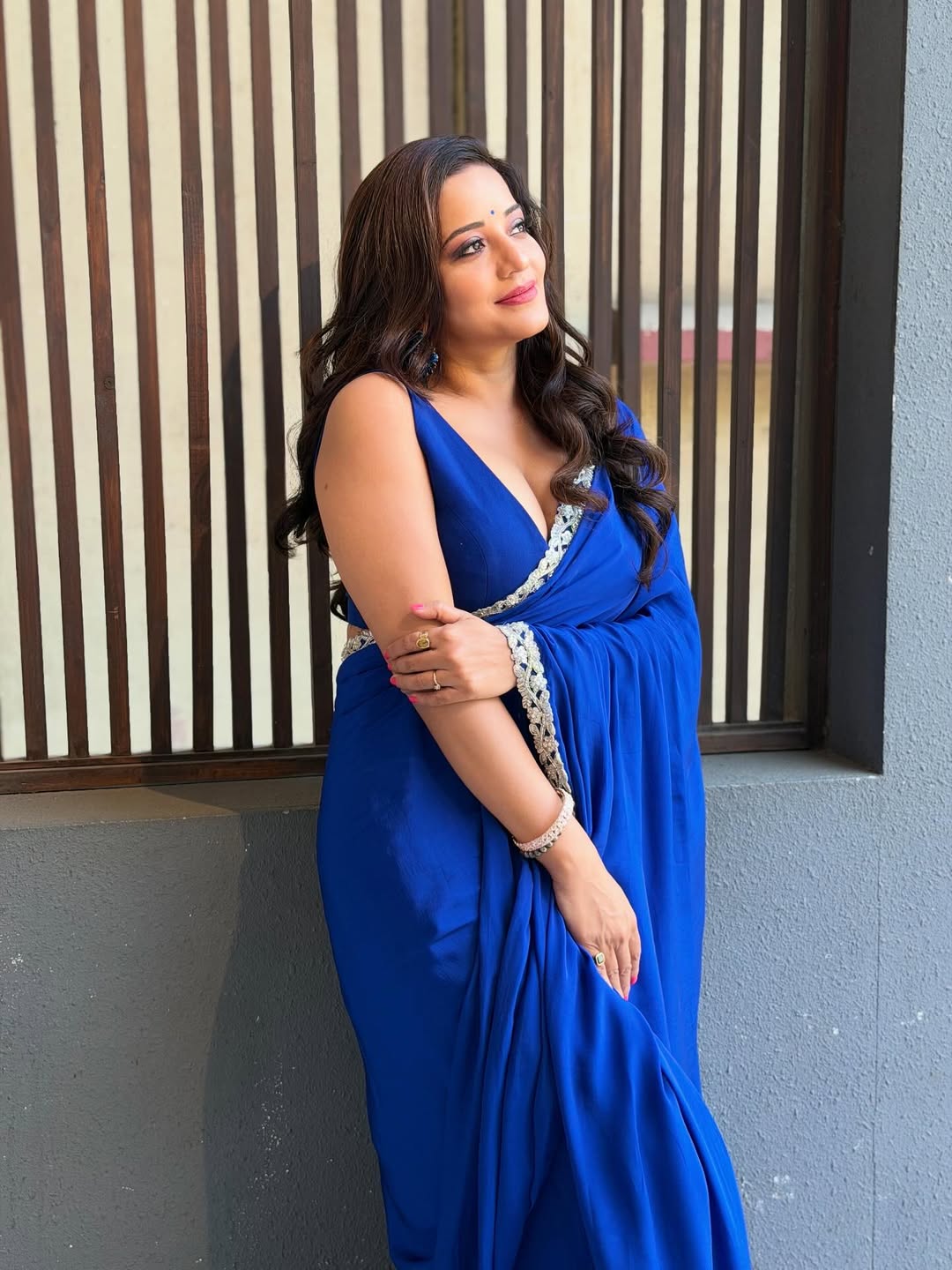 Monalisa Flaunts Her Desi Glam Look