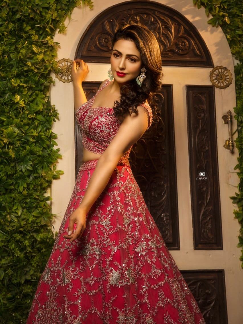 Nandini Rai Radiates Confidence In Hot Pink Bridal Look