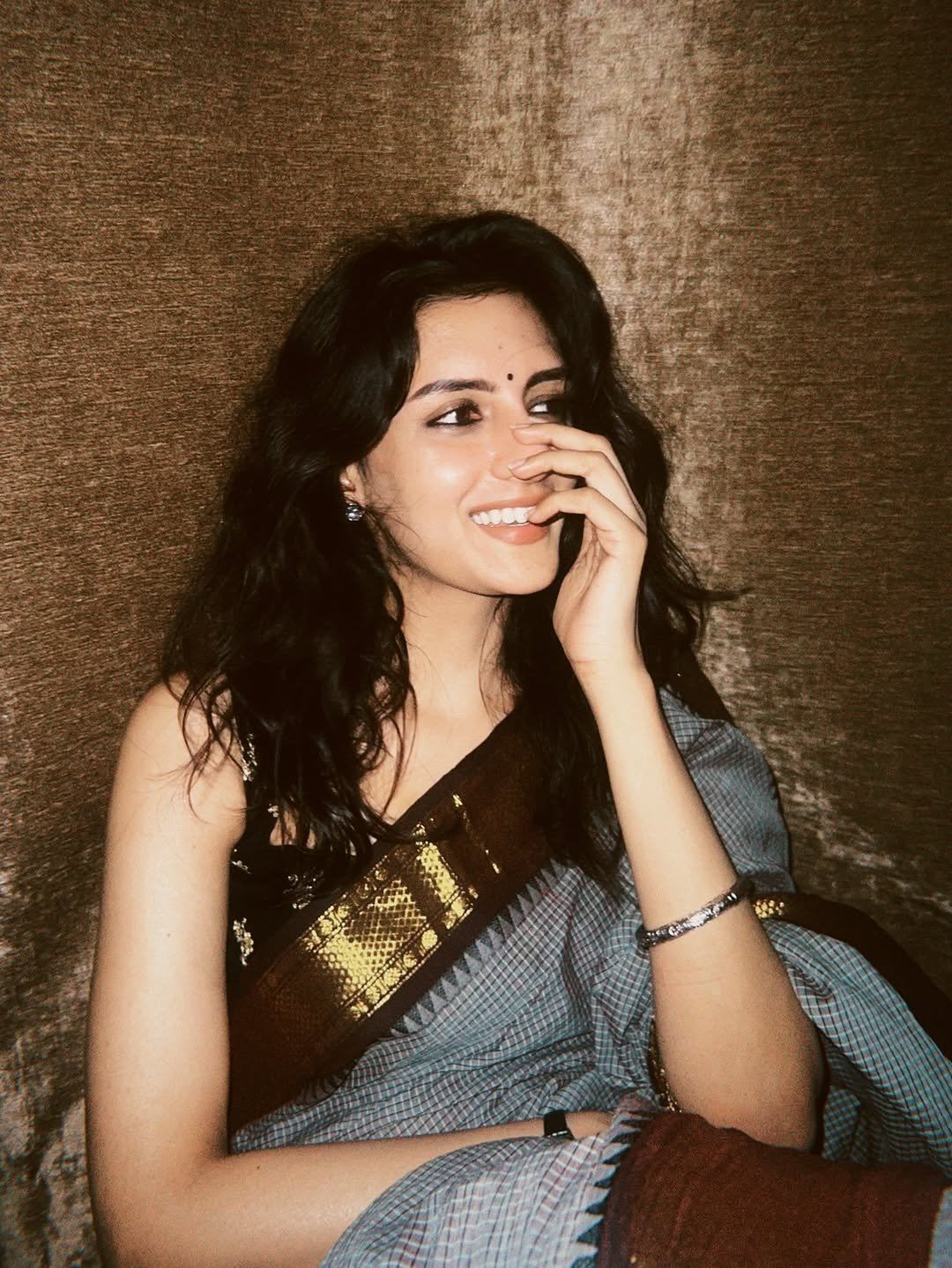 Nivaashiyni Krishnan Radiates Raw Desi Charm