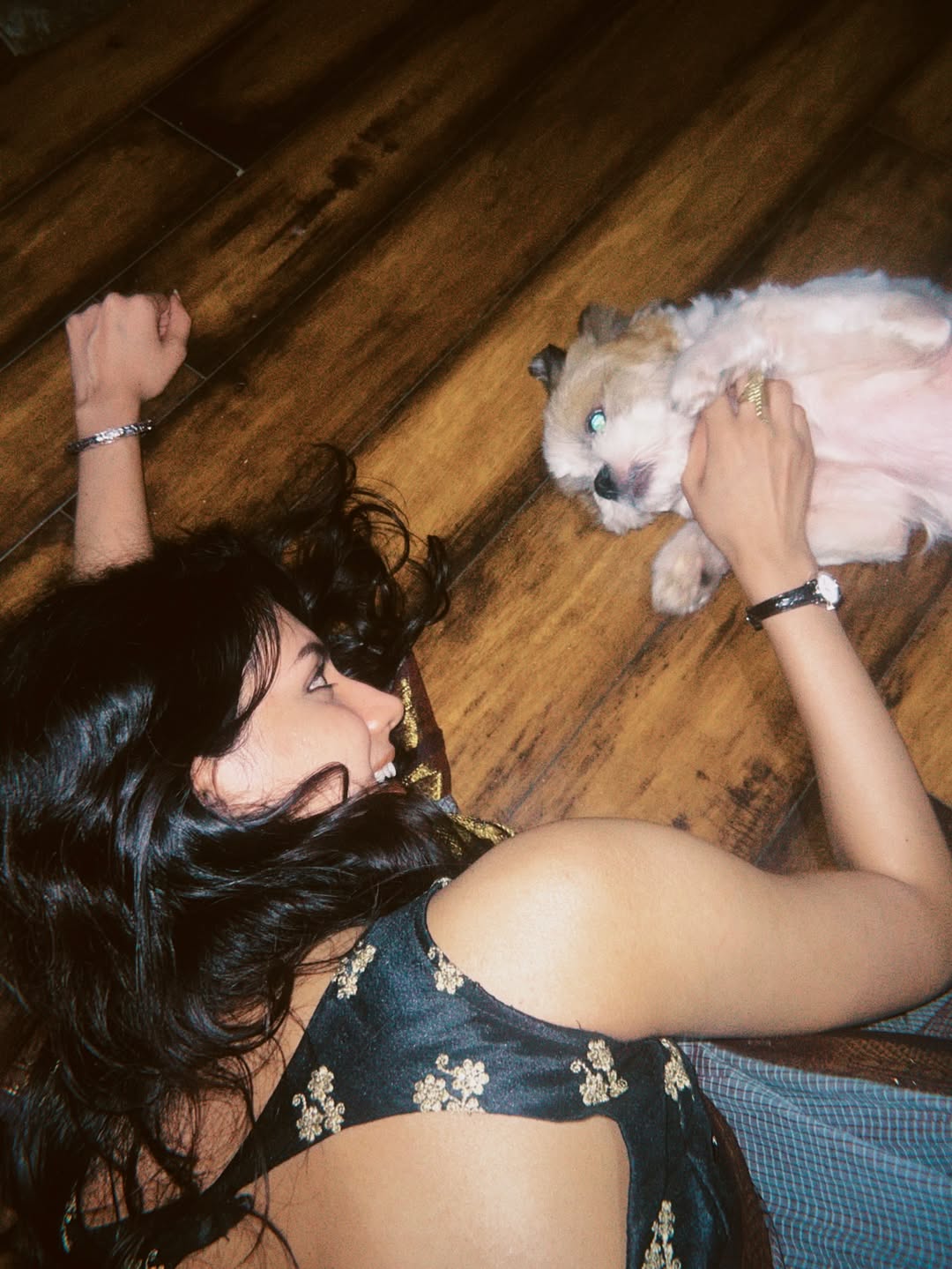 Nivaashiyni Krishnan In Vintage Saree Look