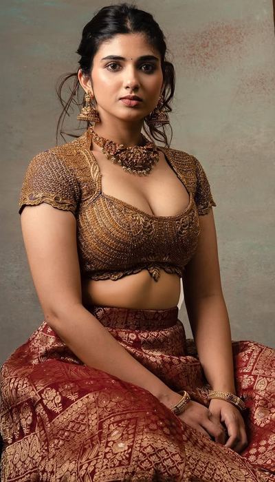 Pragya Nagra In Modern Ethnic Fusion Look