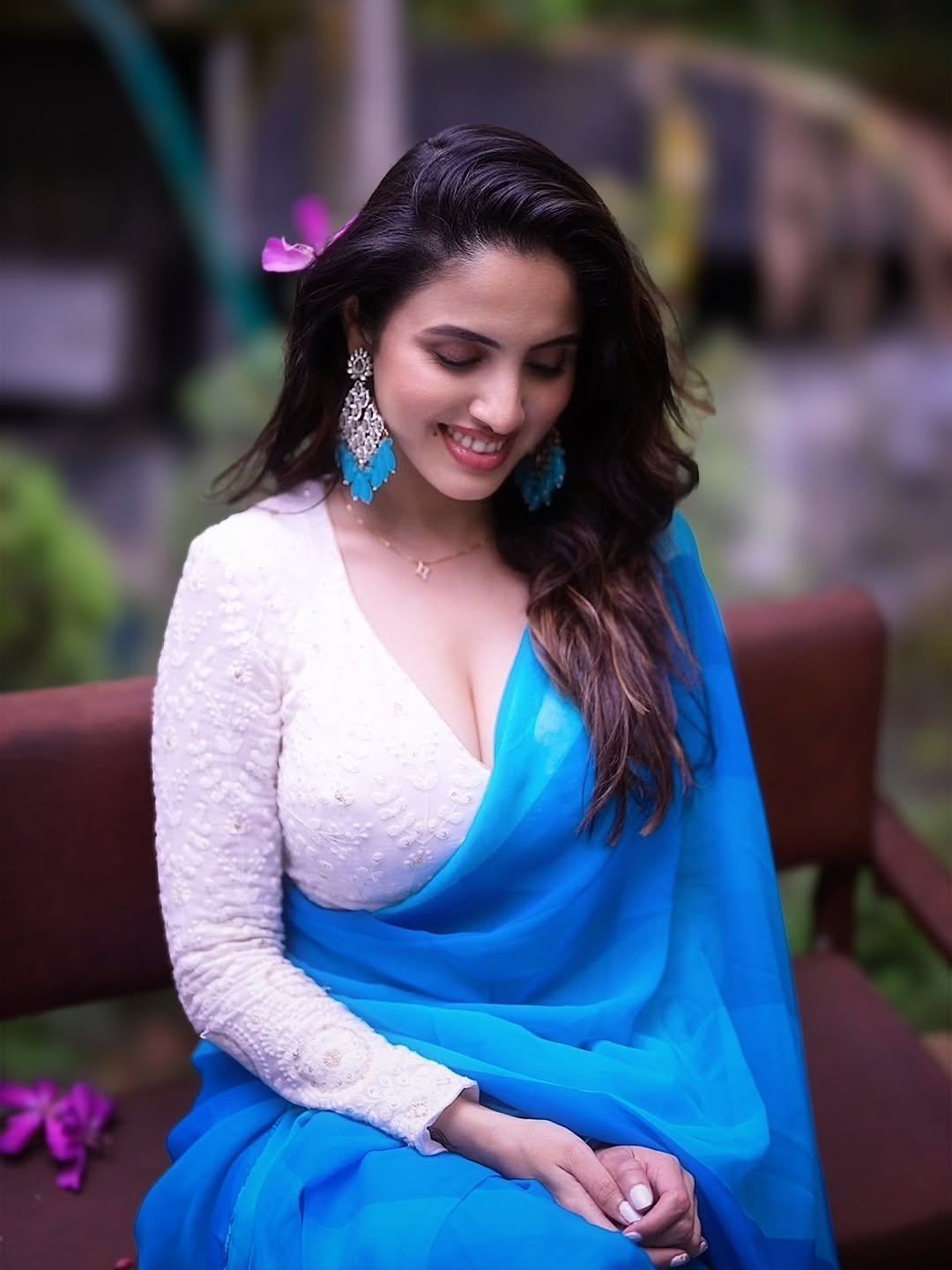Priyanka Kholgade Elegant Pose In Blue Look