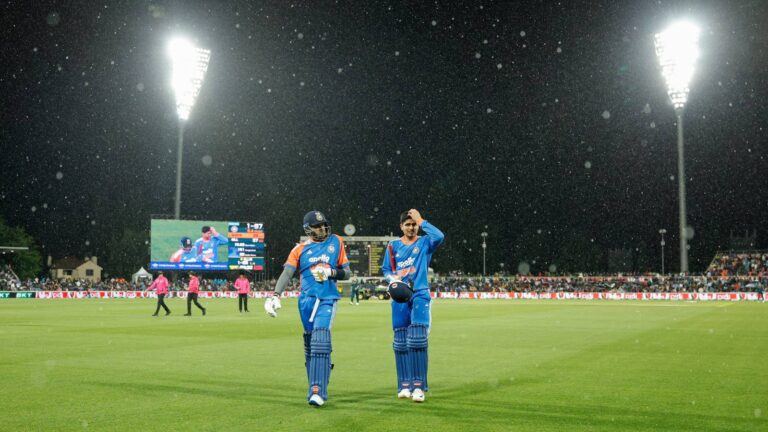 Rain stops India vs Australia T20I in Canberra